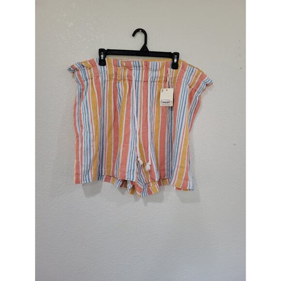 A.n.a. Seven Striped Shorts -‎ Women's Plus Size 1X #17 - Picture 1 of 4